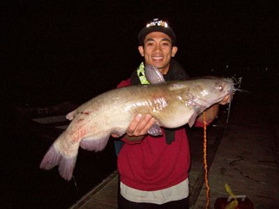 Don Nguyen of San Diego, 10.6 Pounds Catfish caught on Cut Mackerel with Blood Sauce at Buoy Line